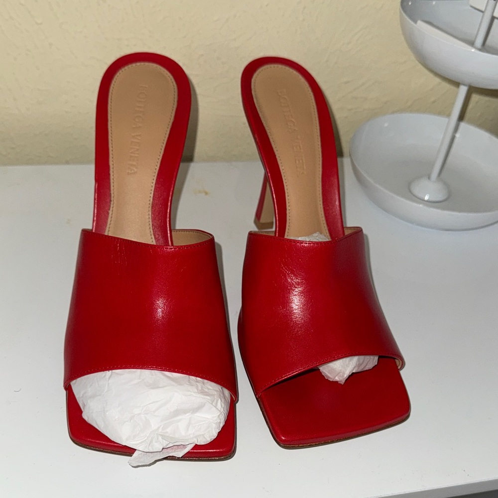 Bottega Veneta Leather Sandals